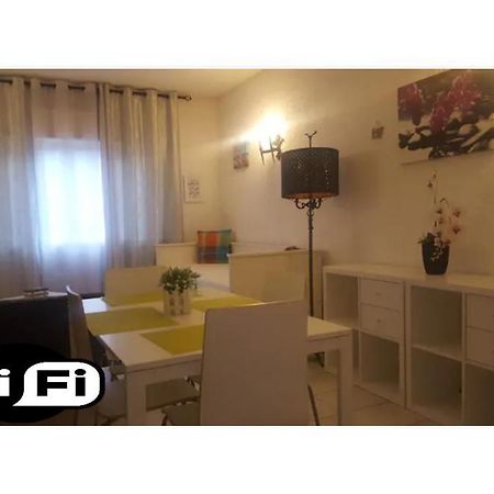 Quarteira Home Beach Ferias Tranquilas A 1Km Da Praia Totalmente Renovado Екстериор снимка
