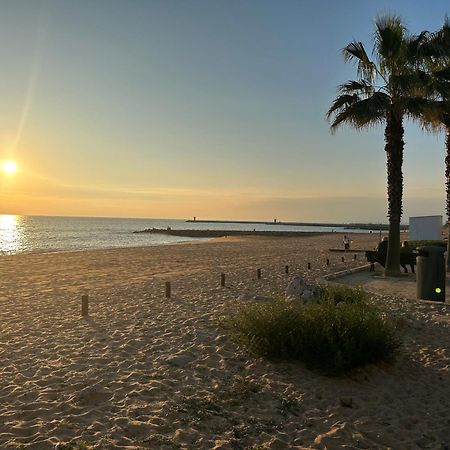 Quarteira Home Beach Ferias Tranquilas A 1Km Da Praia Totalmente Renovado Екстериор снимка