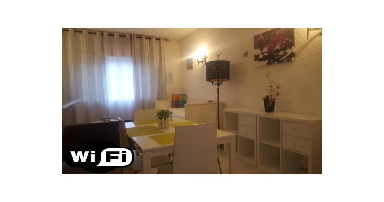 Quarteira Home Beach Ferias Tranquilas A 1Km Da Praia Totalmente Renovado Екстериор снимка