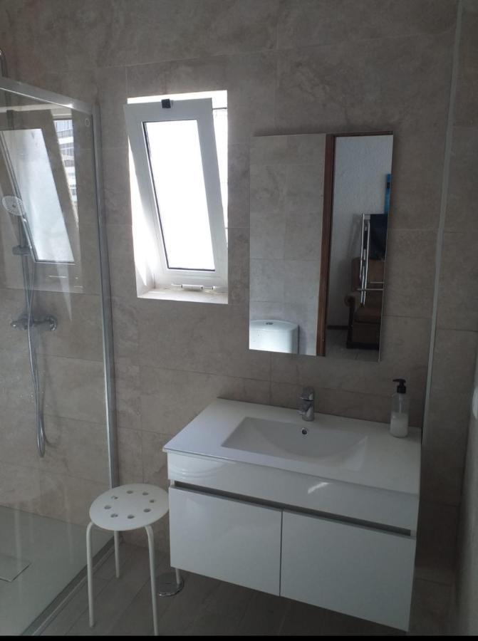 Quarteira Home Beach Ferias Tranquilas A 1Km Da Praia Totalmente Renovado Екстериор снимка