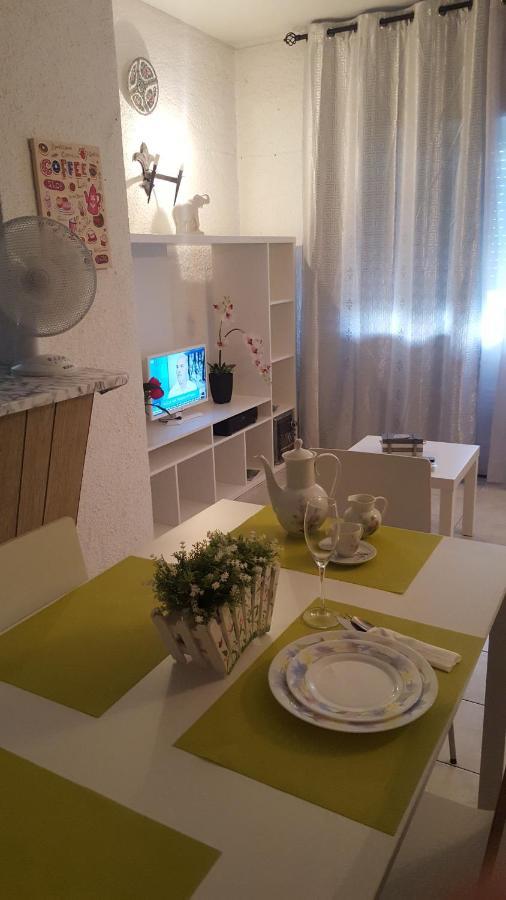 Quarteira Home Beach Ferias Tranquilas A 1Km Da Praia Totalmente Renovado Екстериор снимка