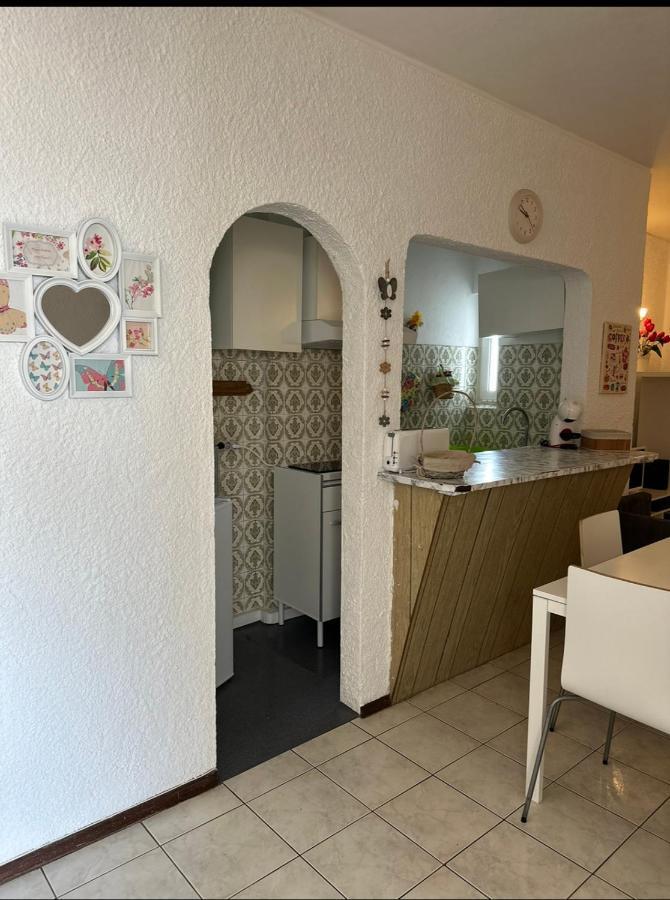 Quarteira Home Beach Ferias Tranquilas A 1Km Da Praia Totalmente Renovado Екстериор снимка