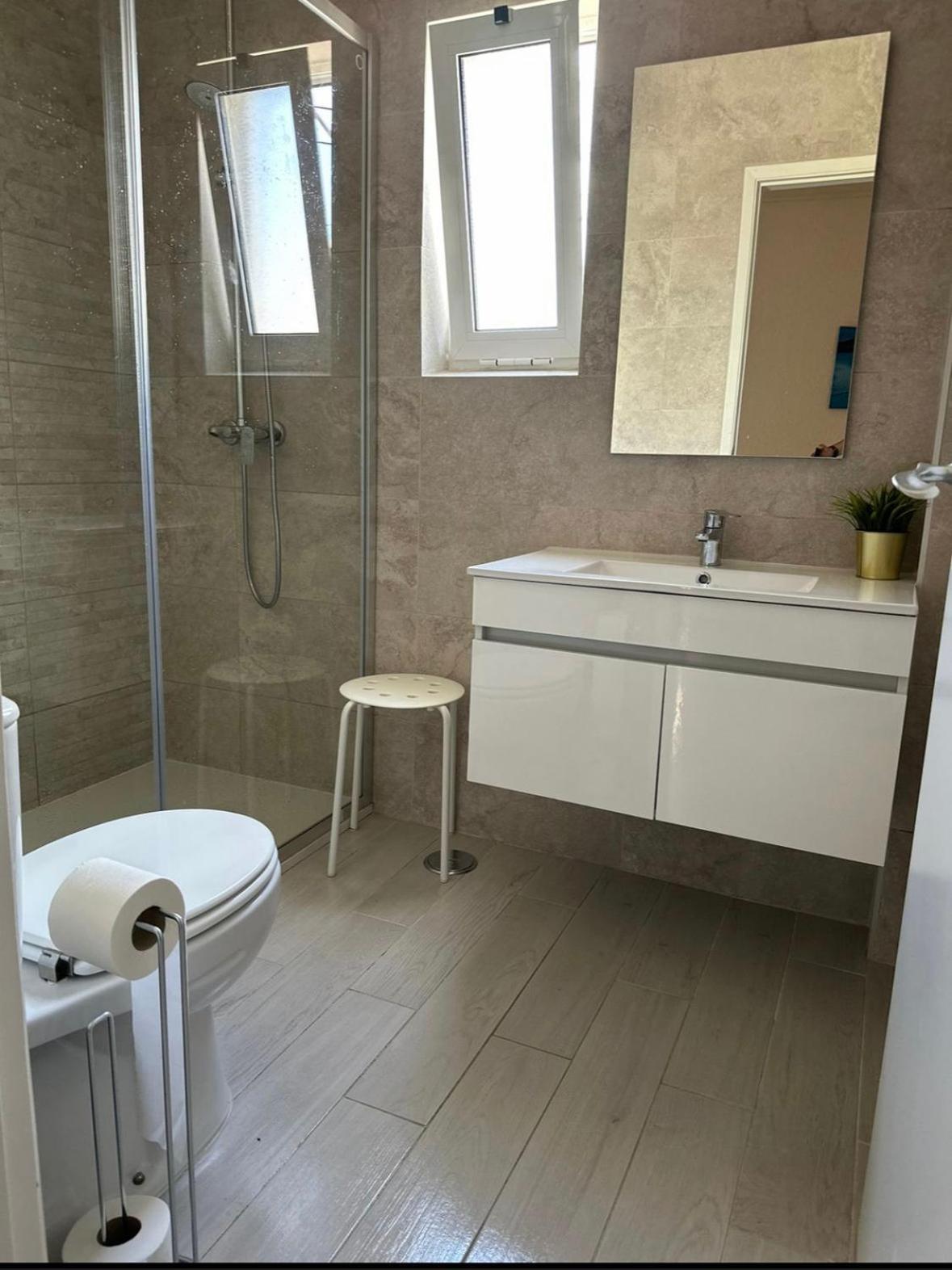 Quarteira Home Beach Ferias Tranquilas A 1Km Da Praia Totalmente Renovado Екстериор снимка