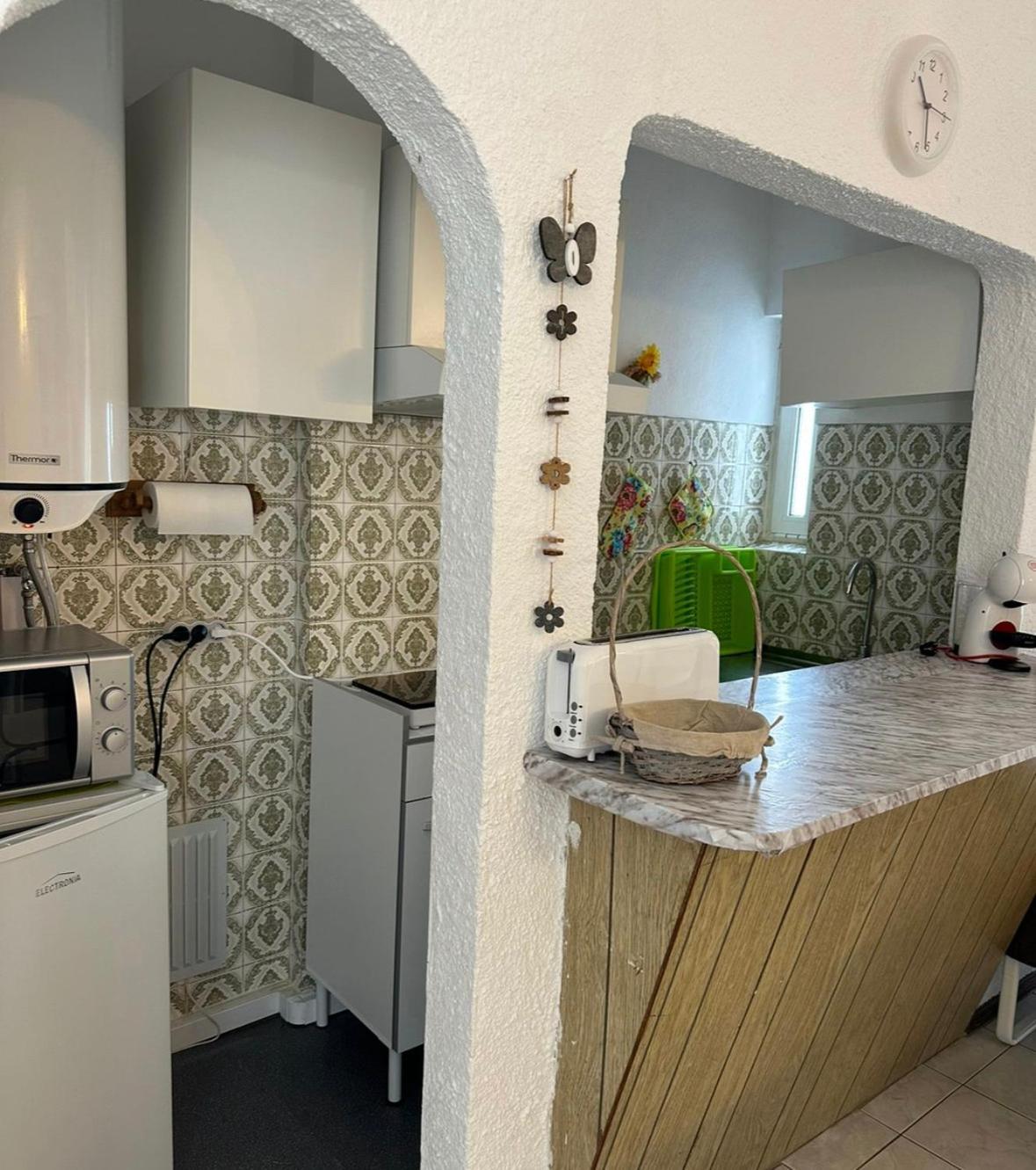 Quarteira Home Beach Ferias Tranquilas A 1Km Da Praia Totalmente Renovado Екстериор снимка